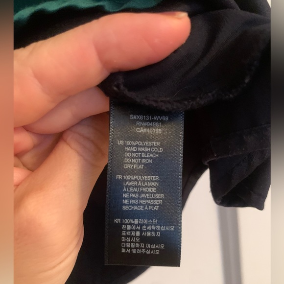 F21 - Green sleeveless top with Navy outlining - size Small - Picture 4 of 8